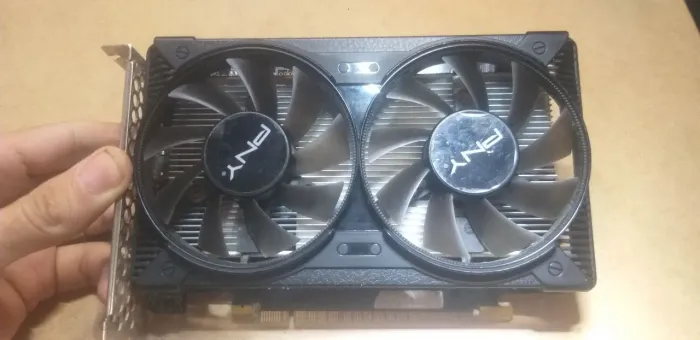 Placa de Video 1650 4G/ Funciona Tudo..