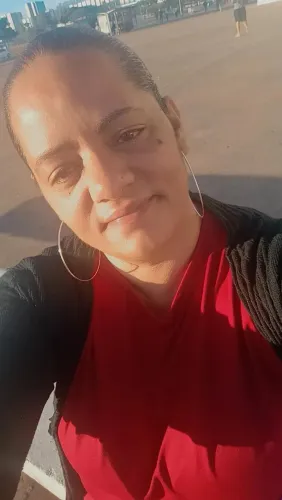 Cuidadora de idosos sou muito obrigatório da responsável tenho mais de 15 anos de