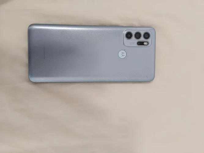 Motorola Moto G60s na cor verde