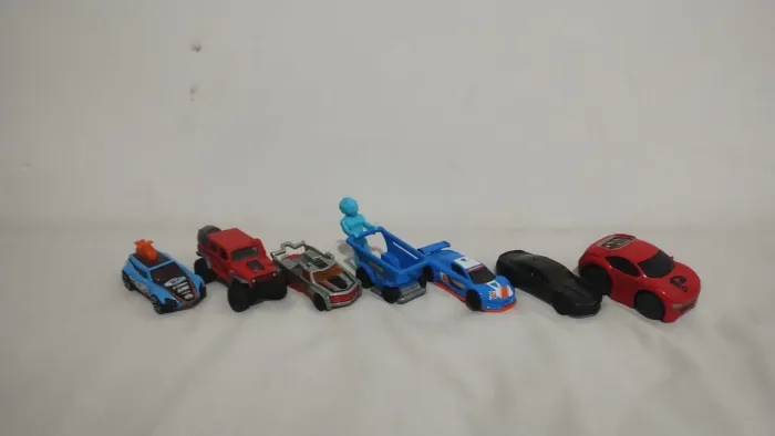 Hot wheels loose 20 reais cada