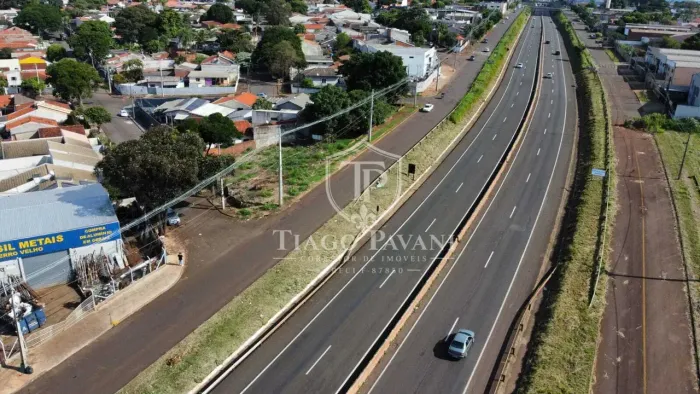 Imóvel para venda tem 390 metros quadrados em Conjunto Habitacional Itatiaia - Maringá - P