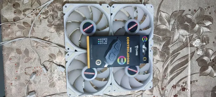 4 fans RGB coolmoon mais controladora