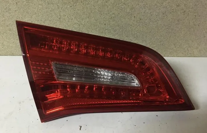Lanterna traseira Kia Cadenza (tampa) o par