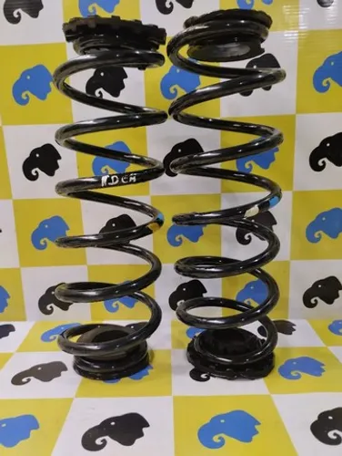 Par de Molas Traseiras Fiat Idea 2013 Adventure Originais