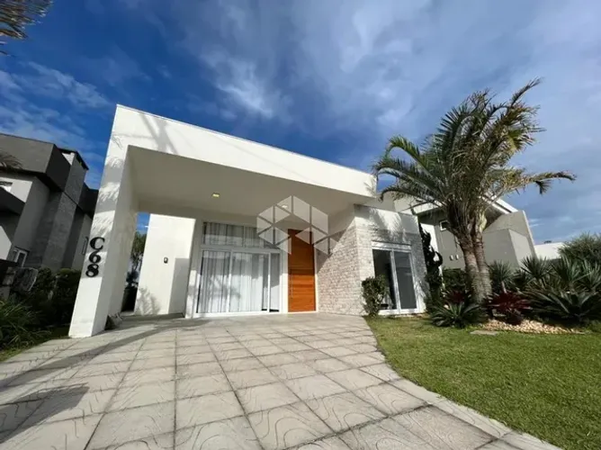 Casa à venda, com 4 quartos/dormitórios, e 2 vagas/box no condomínio Enseada, Xangri-Lá/RS