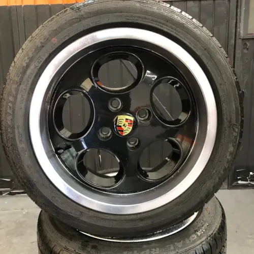 Rodas aro 15 furação 4x100 PORSHE com pneus