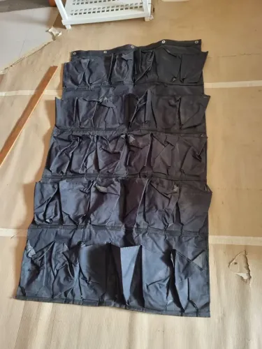 Sapateira de parede em lona reforçada para 15 pares