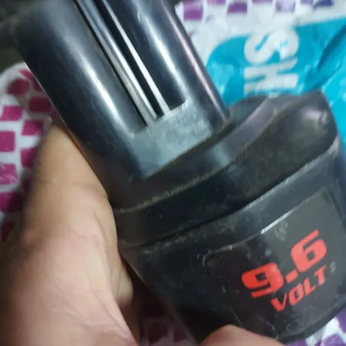 Bateria parafusadeira Skill 9,6 Volt funciona