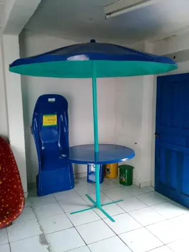 Quiosque com mesa