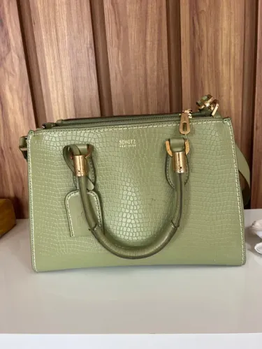 Bolsa Schutz Verde novinha!