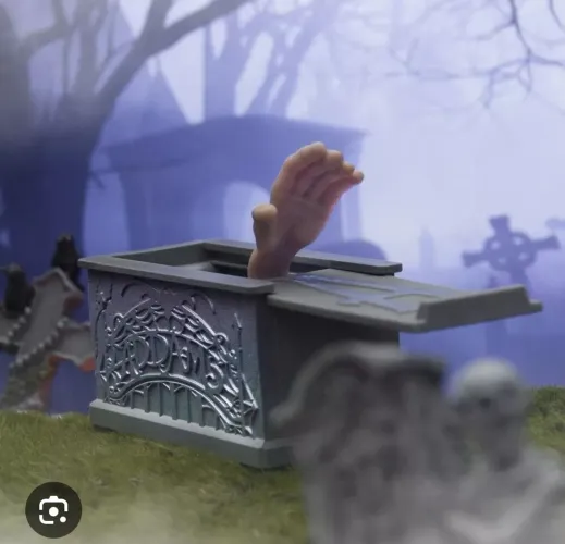Mãozinha - a família addams - burguer king lacrada