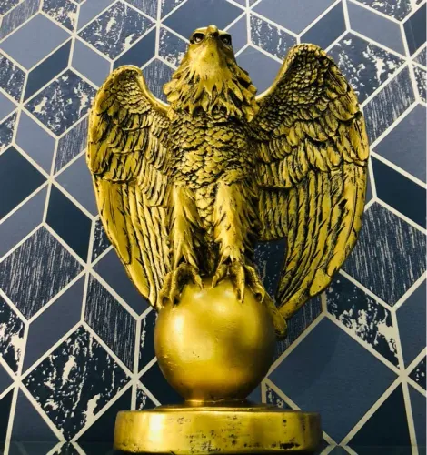 Estátua Águia Dourada Enfeite Para Casa Decoração Em Resina