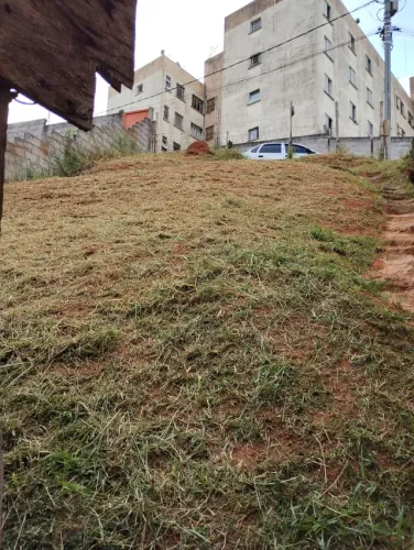 Vende-se Casa e Terreno em Guaianases