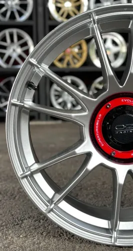 rodas OZ prata aro 18 Furação 5X112