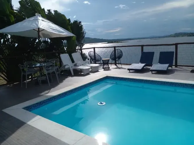 Casa à beira do lago em São Gonçalo dos Campos