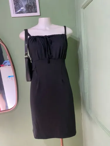 Vestido tubinho preto 