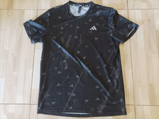 Camisa Adidas run It Brand love
