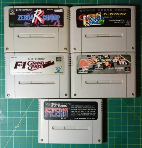 Lote de jogos originais: F-ZERO, ZERO 4 CHAMP RR, F-1 GRAND PRIX, HUMAN GRAND PRIX 1 e 2