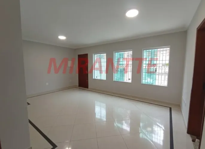 Sobrado para venda possui 137 metros quadrados com 3 quartos em Vila Medeiros - São Paulo 