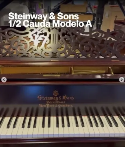Vendo por motivo de mudança Piano da Steinway & Sons