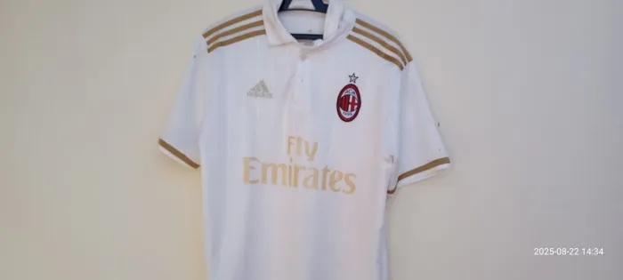 Camisa do Milan