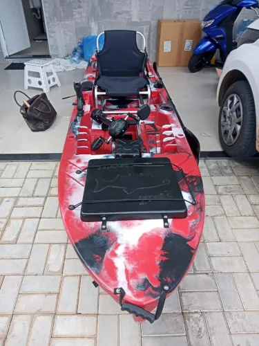 Caiaque de Pesca Esportiva - Pronto para Aventura