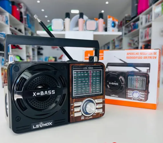 Rádio Portátil Retrô LE-1088A - AM/FM/SW - X-Bass