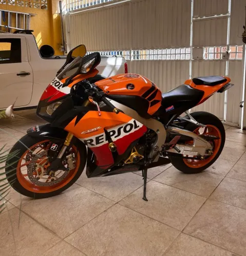 Honda CBR 1000 RR Repsol 2013 