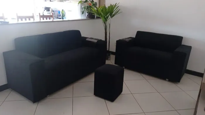 Conjunto sofá  2 e 3 lugares novo
