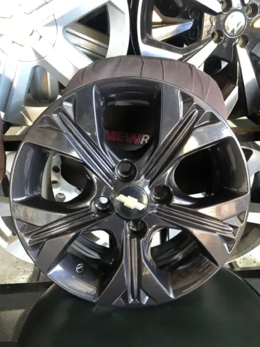 Rodas GM Onix Premier aro 14 novas 