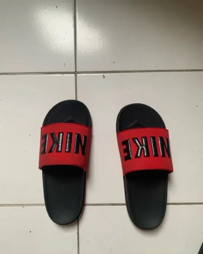 Chinelo Nike Slide Vermelho