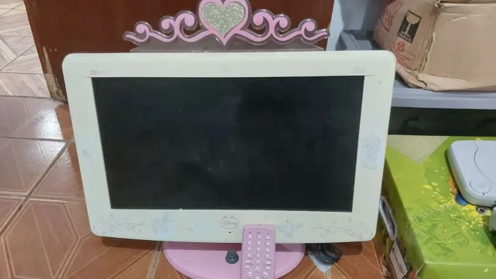 Televisão monitor princesas
