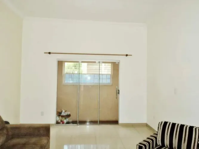 Casa 2 quartos à venda, 221 m², Centro