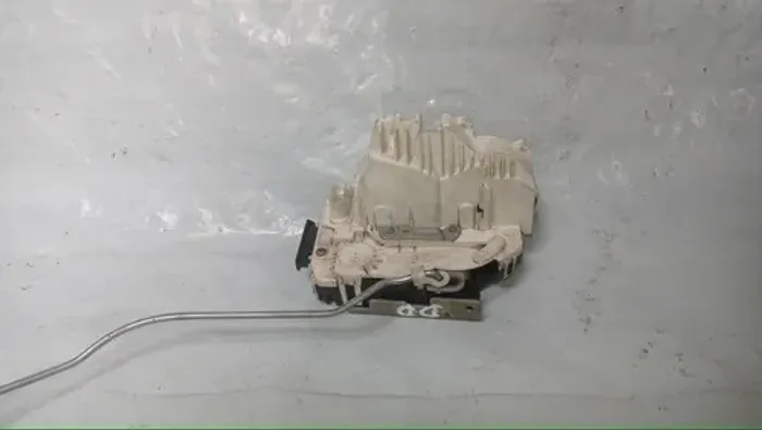 Fechadura Elétrica Porta Dianteira Direita Cherokee 3.0 2015