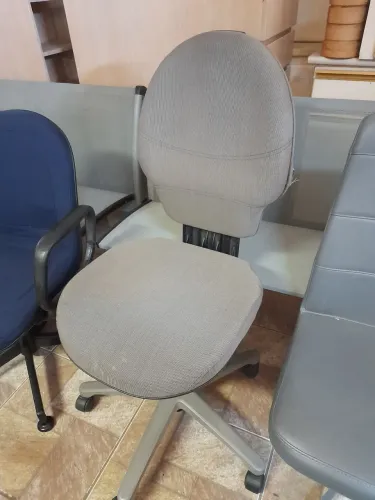 Cadeira de escritório giratória cinza Promoção