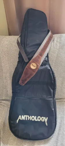 Capa acolchoada baixo ou guitarra + Correia Basso