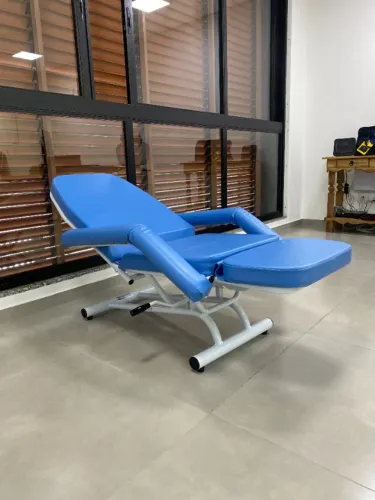 POLTRONA HOSPITALAR RECLINÁVEL