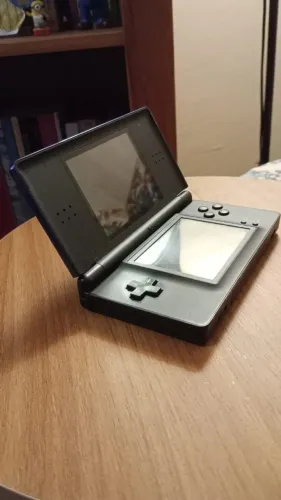 Nintendo DS Lite