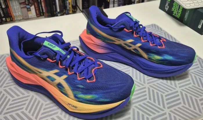 Asics Superblast 3 - Tamanho 44 - Praticamente novo - Poucas corridas em esteira