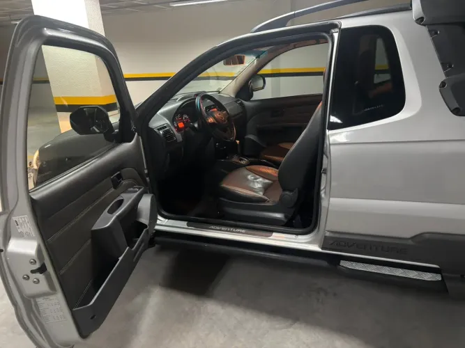 Fiat Strada Adv.1.8 16V Locker Dual. Flex CE 2016