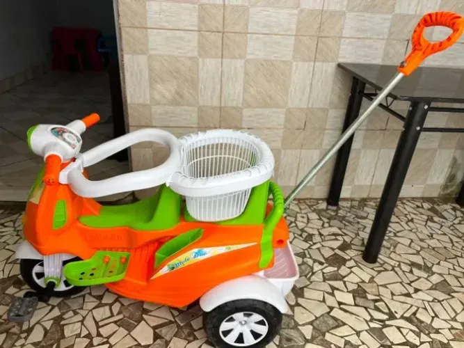 Motoquinha infantil 2 lugares