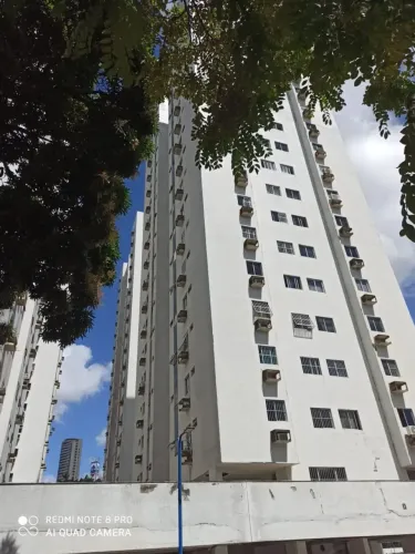 LM vende apt com 63 m2 3 quartos 2 banheiros R$ 320.000,00