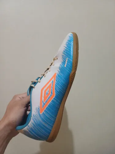 Chuteira futsal
