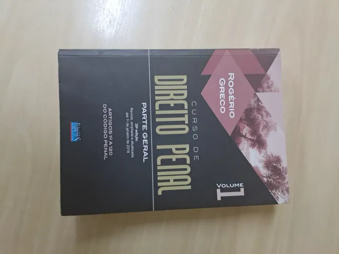 Vendo Curso de Direito Penal Vol 1 Rogério Greco