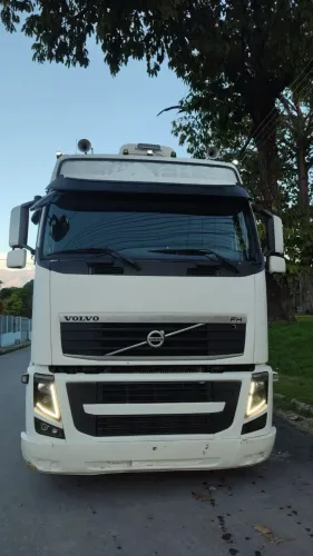  VOLVO FH 460 6x4T I-SHIFT AUTOMÁTICO - ANO 2013