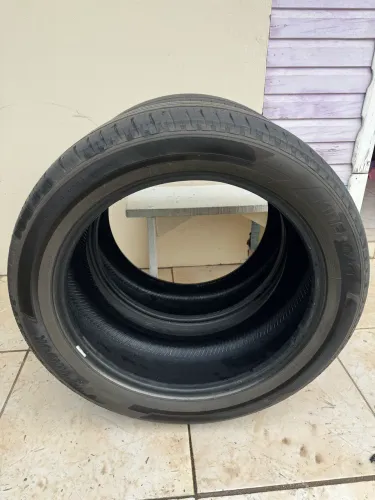 Pneu Hankook Aro 19 235/50 R19