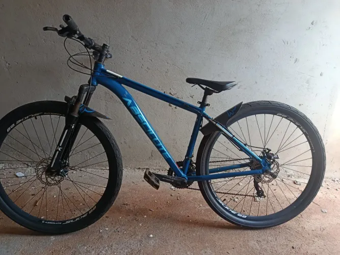 Vende-se baike aro 29 com pneus balão
