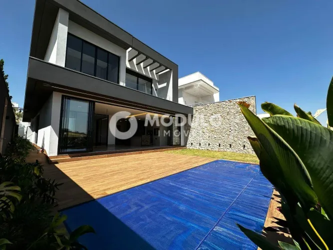 CASA DE CONDOMÍNIO à venda, 4 quartos, 4 suítes, GAVEA - Uberlândia/MG