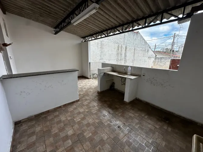 Alugue agora esta casa de 1 quarto na Vila Rica, Sorocaba-SP, com 2 salas, 1 banheiro, 6 v