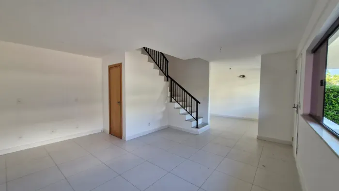 Casa de Condomínio à venda na Rua Manhuaçu, Vargem Grande, Rio de Janeiro - RJ